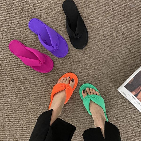 Slippers 2023 Summer Mulheres verdes Moda Rosa Red Sandal Sandal Salto plano ao ar livre Casual Ladies Sapatos Sapatos femininos chinelos femininos