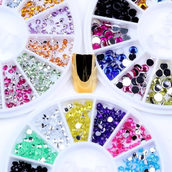 Decorazioni per nail art Molti stili Dimensioni miste Strass acrilici multicolori In corpo ruota Artigianato Shinning Adesivi per casse del telefono Decorazione fai da te