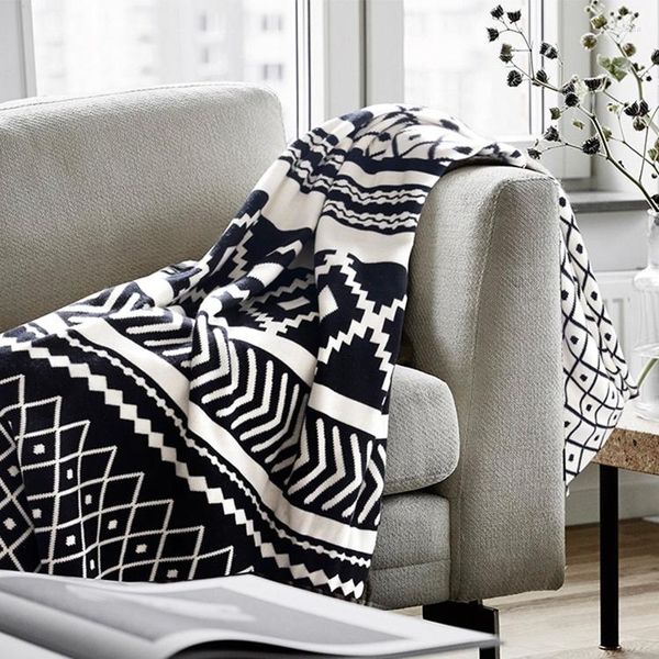 Coperte Coperta da tiro in maglia di cotone in bianco e nero per letti Divano scialle Siesta da ufficio decorativo nordico