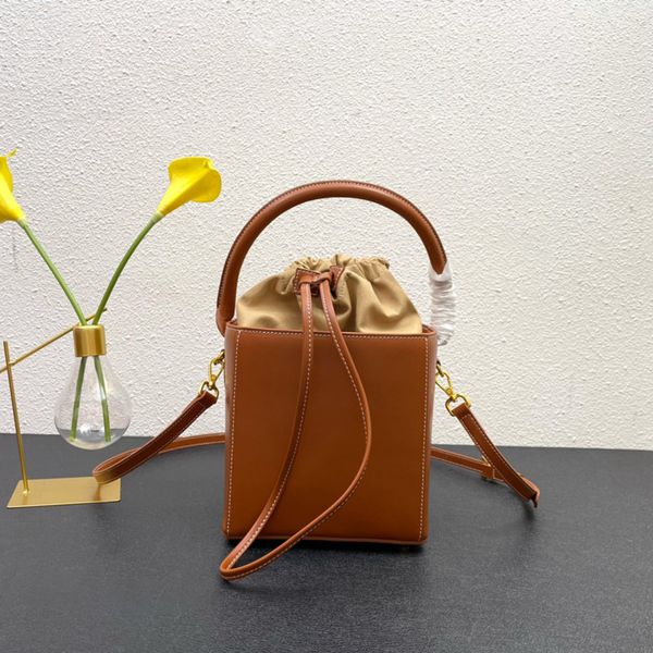 Роскошные сумочки дизайнерская квадратная сумка Jacqms Le Seau Carre Женские сумочки мода на плечо мешок кожа кросс -кузов новый 2023