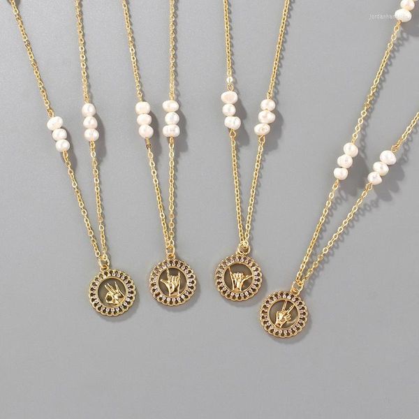 Colares pendentes 2023 Colar de gesto de pérolas criativas Design feminino fêmea All-Match Clavicle Chain Light Luxury Jewelry Gift Trend