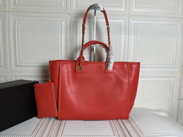 Shopping bag 2023 nuova borsa a tracolla portatile da donna di grande capacità Tote bag in stile straniero hardware colorato per mostrare il nobile e generoso