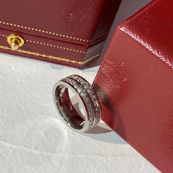 Anel de designer de luxo Anéis masculinos Anéis femininos Design de diamante Moda Estilo clássico Aniversário de casamento Lindo e bom