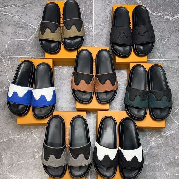 Pantofole unisex color block di design di lusso Lettere di marca Sandali con suola spessa in rilievo Abbigliamento esterno antiscivolo Infradito da uomo e da donna Scarpe casual da spiaggia per le vacanze