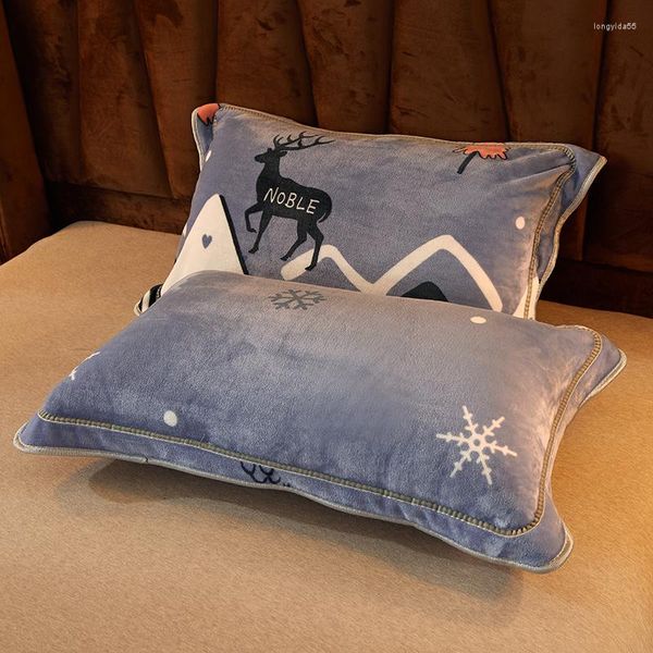 Travesseiro de travesseiro de desenho animado a veludo travesseiros 2pcs/conjunto 48x74cm Cobertura para a pele do quarto de um quarto de um quarto