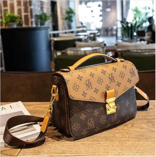 Luxurys Designer-Tasche Prägung Blumen Pochette Frauen Handtasche Messenger Bags Echtes Leder METIS Elegante Damen Schulter Umhängetasche Louiseity Tasche Viutonity