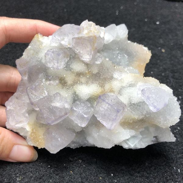 Figurine decorative 482.9gFluorite viola naturale e pietra minerale di quarzo Decorazione domestica Aura Meditazione Guarigione Insegnamento GEMMA DI CRISTALLO