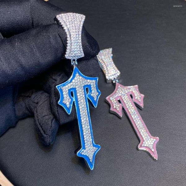 Ketten Drop Schiff Hip Hop Rosa Blau Leuchtende Kreuz Anhänger mit 5A CZ Stein Gepflasterte Halskette Für Frauen Männer Punk stil Kristall Schmuck