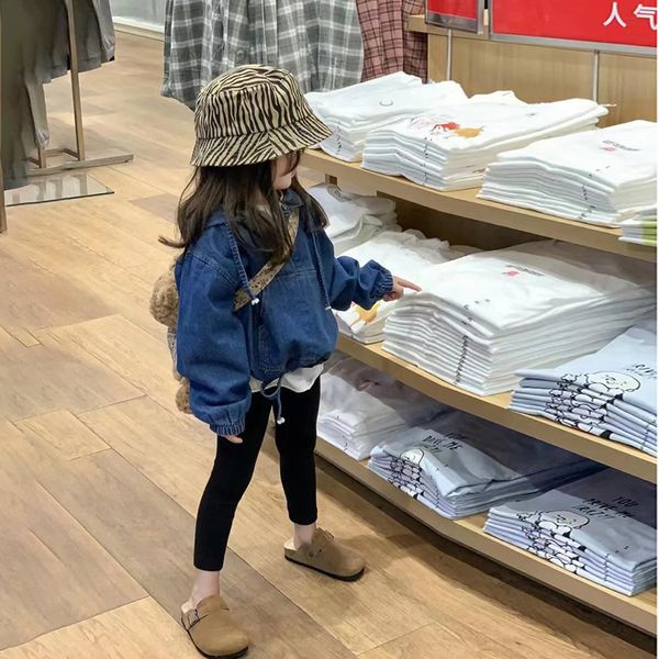 Set di abbigliamento Ragazze Primavera Autunno Coreano Giacca di jeans allentata con cappuccio Top Casual Bianco Lungo T Pantaloni piccoli Abbigliamento per bambini boutique 230307