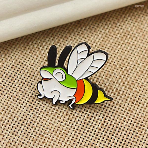 Spille Happy Frog Bee Pin smaltato Cartone animato Insetto Zaino creativo Giacche Punk Badge Regali per bambini