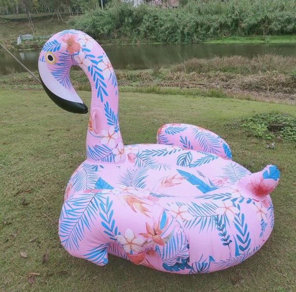 NUOVO FLAMINGO FLAMINGO FLOAT FLOATO COMPARONE ACQUA DI BUOA TUBI DELL'ANELLO DI NUOVO FLORALE POLCA IN FLOAZIONE POLCI A POLCE DEL MATURA DI BEACH