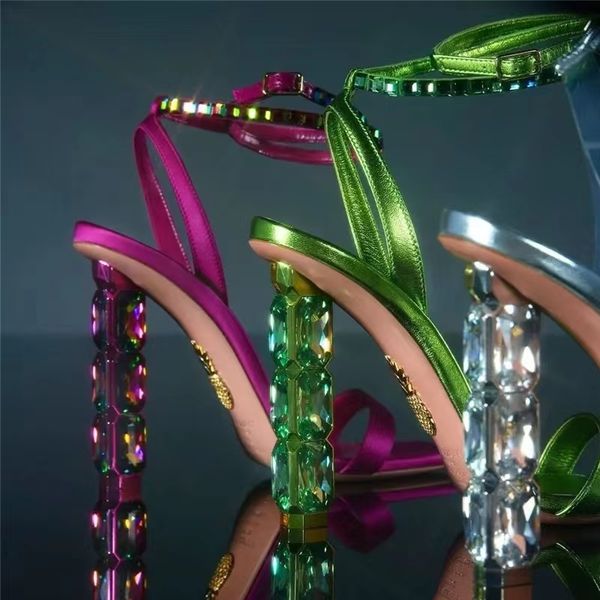 Sandálias de designer bobo swarovski cristal rosa Celeste transparente Sandálias de couro de patente Lady Saltos
