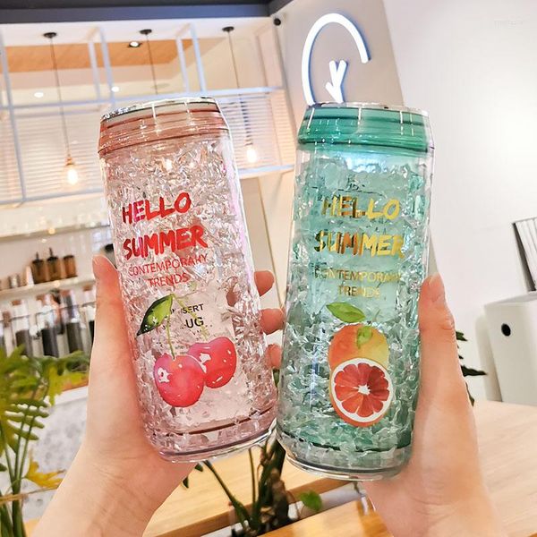 Bottiglie d'acqua Tazza di ghiaccio creativa Bottiglia di plastica carina con coperchi Frutta Latte Bevanda Refrigerazione a doppio strato Tazze schiacciate