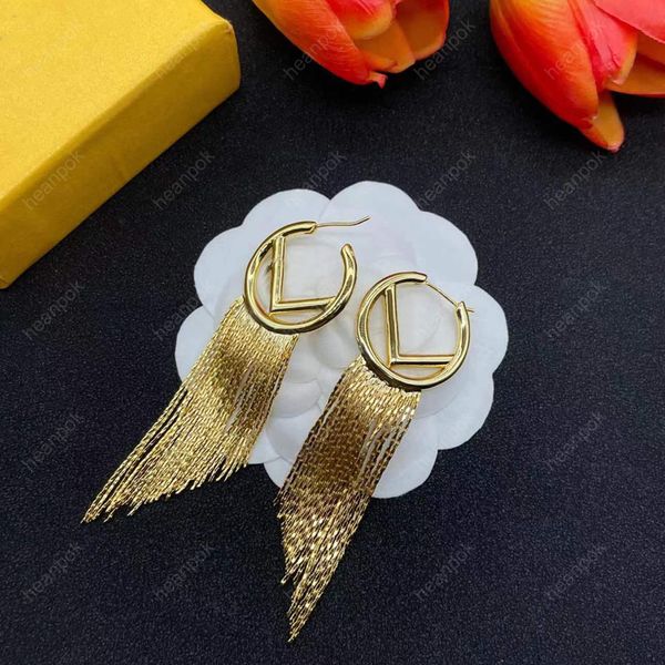 Moda Dangle Brincos de Tassel Letters Designer Letters Stud Long Brincho Pearl Brand Luxury Women Hoops Wedding Party Jewerlry Acessórios com caixa