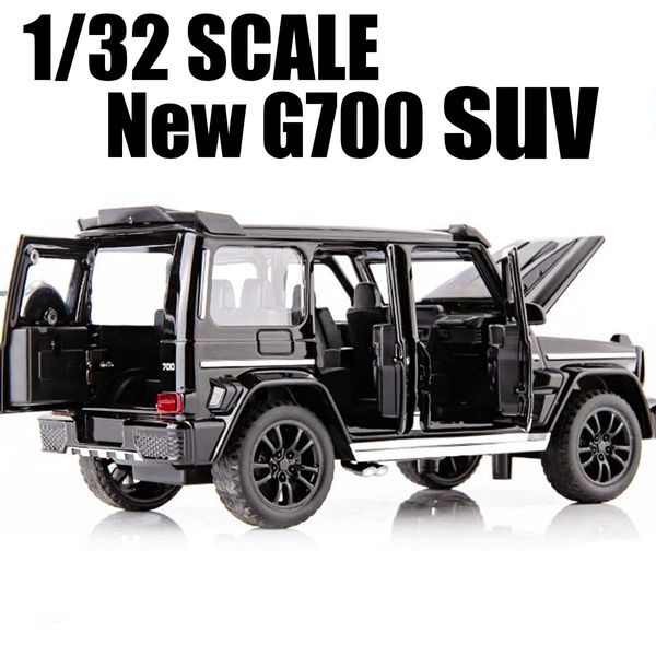 Pista RC elettrica Alta simulazione 1 32 G700 G65 SUV Diecast Metallo Giocattolo Modello di auto Veicolo Suono Luce Tirare indietro Giocattoli per bambini Regali Collezione 230307