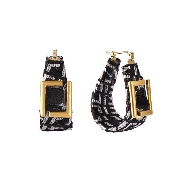 Lettere di minoranza di lusso Orecchini stile gelido Temperamento Dea Stile Ear Clip Design Senso Grandi orecchini di marca