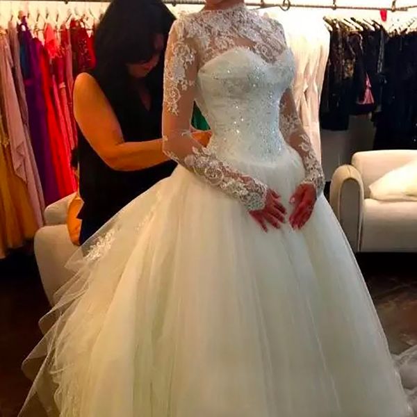 Vestidos de noiva vestidos casados ​​casaram-se novos vestidos de noiva Uma linha formal o-pescoço de manga comprida Aplique Torre Tulle Tulle White Ivory Lace Up Zipper Plus Size Custom