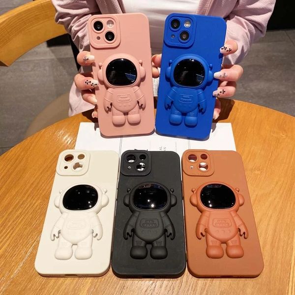 Cartoon Astronaut Stand Cash Cash для iPhone 14 13 12 11 Pro Max Camera Lens Lens Cover для iPhone X XR XS Max 7 8 Plus SE