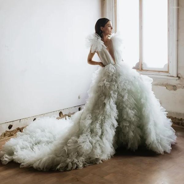 Abiti casual Incredibili volant Abito da sposa in tulle Mint Fluffy Long Train Prom Party Sposa Abiti da sposa Puntelli Pografia Personalizzati