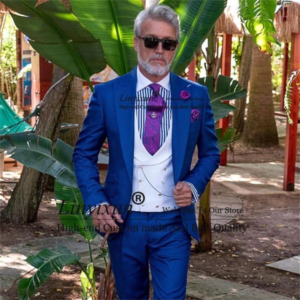 Abiti da uomo Blazer Moda Royal Blue Mens Risvolto con visiera Matrimonio Smoking dello sposo 3 pezzi Business Uomo Gilet bianco Pantaloni Outfit