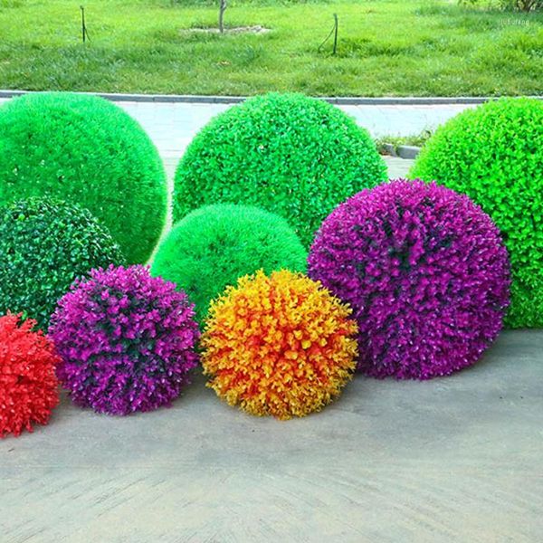 Flores decorativas Múltiplos estilos de grama simulada bola artificial Topiary Tree Wedding Party Decor Outdoor Decor Plástico