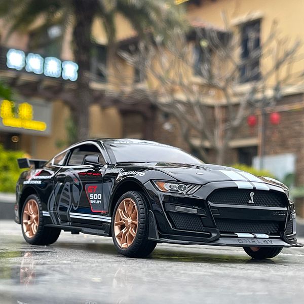 Diecast Model 1/24 Ford Mustang Shelby GT500 Сплановые автомобиль Спортивные автомобиль Модель Diecasts Metal Toy Car Модель