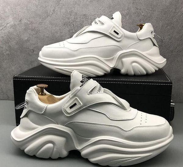 Uomini vestiti in Italia scarpe vere in pelle mesh sneakers scarpe da uomo traspirabili per uomini di alta qualità piattaforma piatta piatta bianca scarpe bianche moca