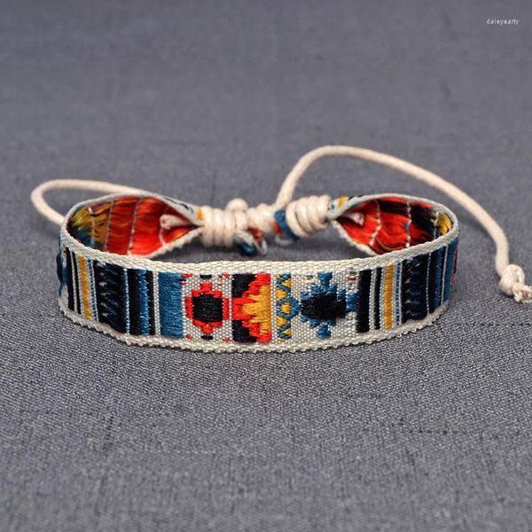 Braccialetti con ciondoli ricamati etnici bohémien retrò semplice bracciale casual intrecciato manuale per catene di gioielli da donna