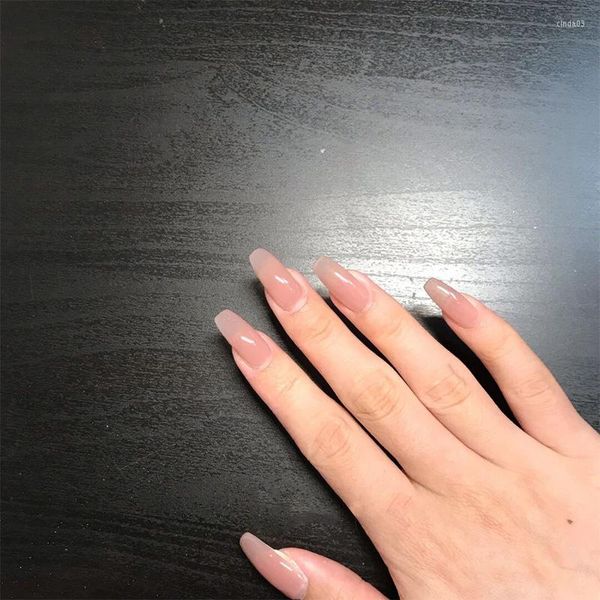 Yanlış Çivi 24 Adet Sahte Düz Renk Tam Kapak Fransız İpuçları Giyilebilir Nail Art Balerin Üzerinde Basın