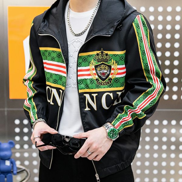 Men J Jackets 2023 Spring Bomber Men Contrast Stitching Capuzes Capuzes Tiger Tiger Crown Graphic Print Mens Casual Top 230307