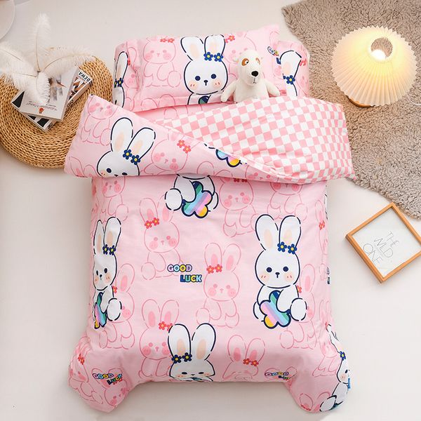 Наборы для постельных принадлежностей 3pcs Cartoon Cotton Crib Beb КОМПЛЕКТ БЕБОЛОБЫ