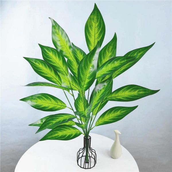 Dekorative Blumen Großhandel Künstliche Pflanzen Plastik Kunststoff mehrfarbiger Palme Tropical Banyan Branch Innen DIY Möbel Jahr Haus