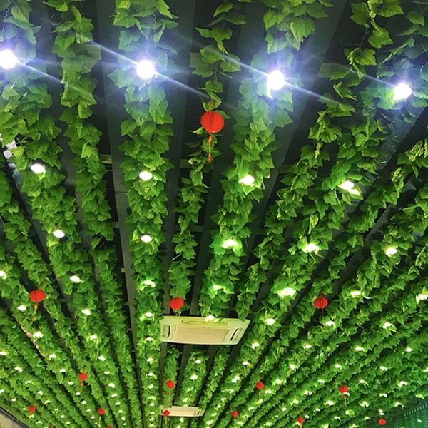 Fiori decorativi Ghirlande Decorazioni per la casa Simulazione Pianta rampicante in rattan Foglie d'uva Plastica verde Fiore finto Vite avvolgente Soffitto Decorati