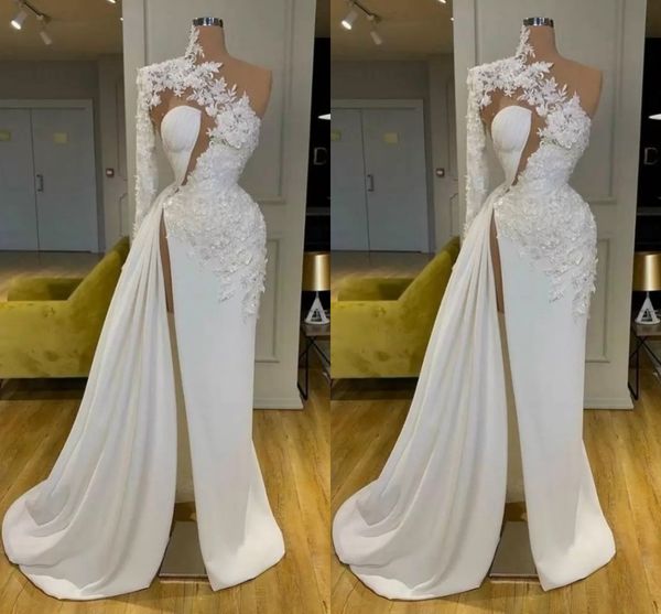 Neues sexy Meerjungfrau-Hochzeitskleid mit einer Schulter, hoher Seite, geteilter Spitze, Applikationen, Blumen, Sweep-Zug, formelle Brautkleider in Übergröße, Robe De Mariee