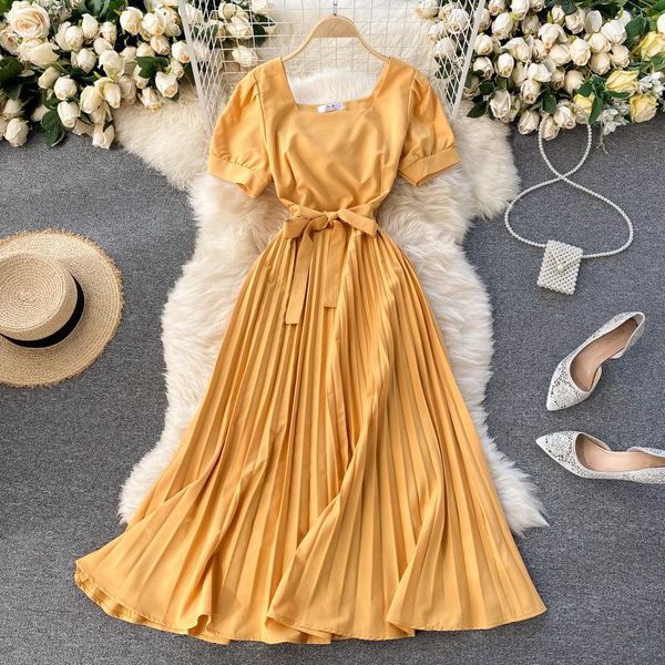 Lässige Kleider Sommermode Französisches Kleid 2023 Retro Einfarbiges Temperament Quadratischer Kragen Kurzarm Plissee Big Swing DressCasual