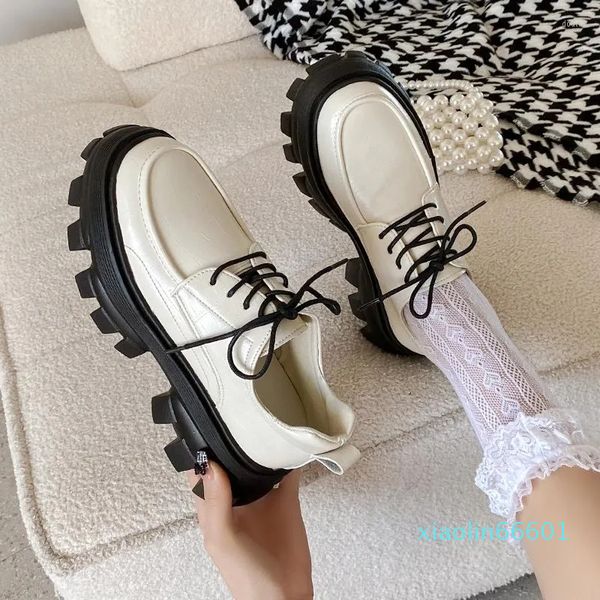 Scarpe eleganti 2023 Mocassini da donna primaverili Moda stile britannico Stringate Casual Tinta unita Punta tonda Mary Jane