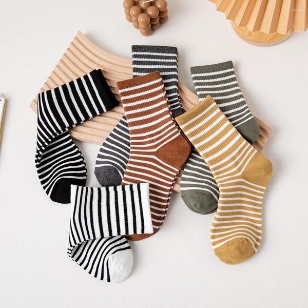 Frauen Socken Mode Gestreifte Soild Farben Casual Rohr Klassische Einfache Japanische Harajuku Design Baumwolle Mädchen Neuheiten Geschenk