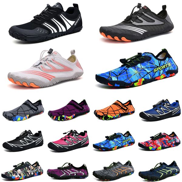 Scarpe da acqua giallo rosa Scarpe bianche da wading blu scuro scarpe da spiaggia paio di scarpe da ginnastica creek con suola morbida pelle grigia a piedi nudi snorkeling wading fitness scarpe da ginnastica sportive da donna