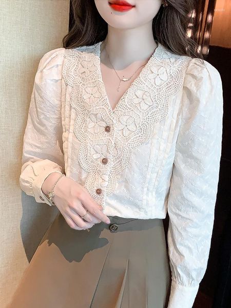 Frauenblusen Qoerlin französischer Stil Patchwork Lace Hohlhemden Frauen gestickt gegen Nacken Langarm Frühlingssommer Blouse Baumwolle