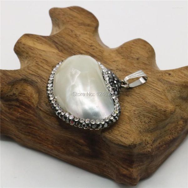 Collane con ciondolo 24x38mm Accessori naturali Abalone bianco Paua Perle di mare Conchiglie Pendenti Fai da te Donne Ragazze Regali di Natale Creazione di gioielli