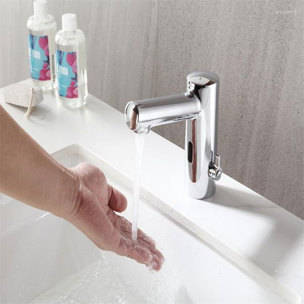 Rubinetti per lavandino del bagno Rongwo Rubinetto dell'acqua Sensore Rubinetto Materiale in ottone cromato Miscelatore cromato freddo e alimentazione a batteria AC / DC