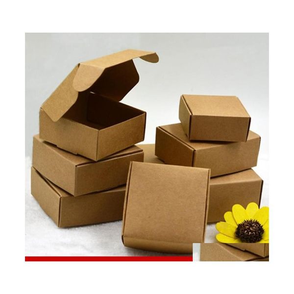 Favorece os titulares 100pcs kraft papel caixa de doces