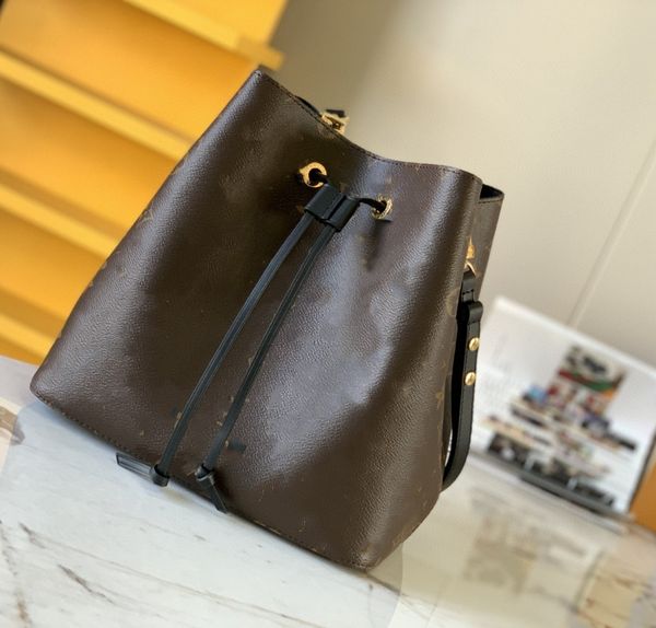 Designer-Luxus-Modetaschen, Cannes-Handtaschen, Damen, klassische Schultertasche, Verschlussverschluss, Leder-Eimer, Umhängetaschen, modische Damen-Leder, zylindrisch