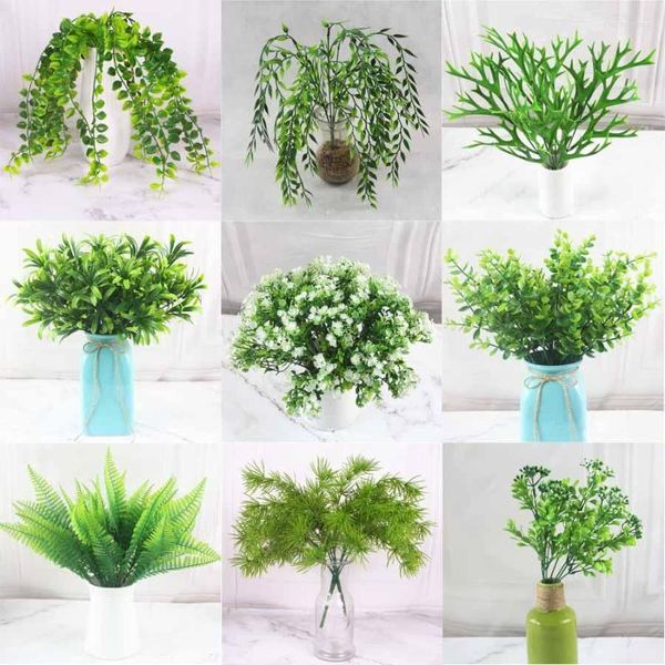 Flores decorativas 7 Bunco de plantas artificiais eucalipto samambaias de plástico folhas verdes plantas de flores falsas Tabela de decoração caseira