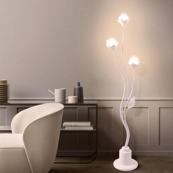 Stehlampen Nordic Metall Pflanzen LED Lampe Kreative Stehend Licht Für Wohnzimmer Dekoration Leuchte Wohnkultur Nacht Lichter