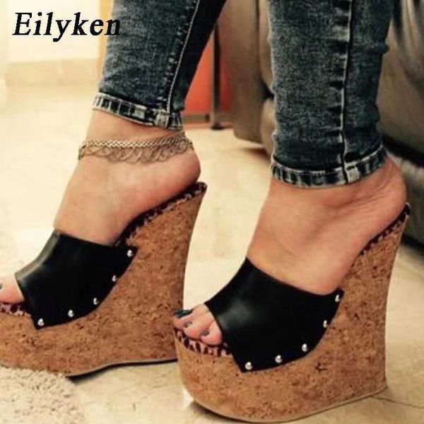 Sandalo Newest Fashion Rivet Design Peep Toe Platform Wedge Pantofole Outdoor Scarpe estive nere Donna Sexy Sandali super alti 230302