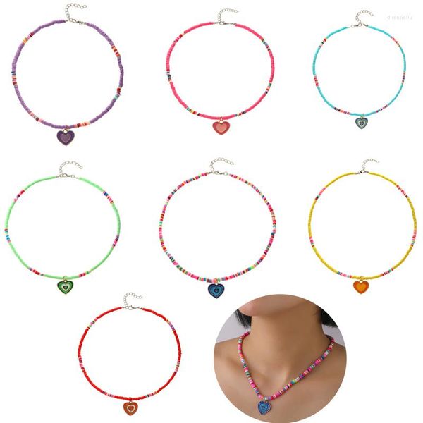 Collane con ciondolo Collana Boho in argilla polimerica con cuore Girocollo in ceramica morbida Collare con perline colorate da surfista Gioielli femminili fatti a mano