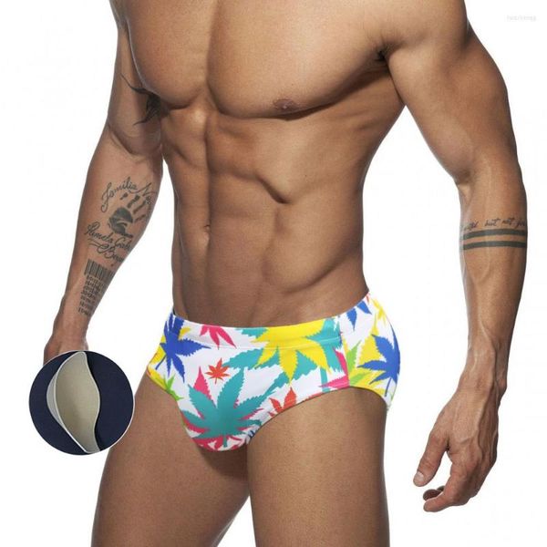 Roupa de banho masculina colorida folha de folha de bordo masculino Briefas masculinas Americana Americana Fashion Sexy Low Waist Beach Surf Bikinis Swim Turncos com push