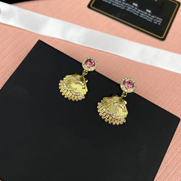 Designer di gioielli rosa diamante conchiglia orecchino Materiale originale Sincronizza nuova moda Gioielli di lusso Gli accessori da sposa hanno stmp sul retro