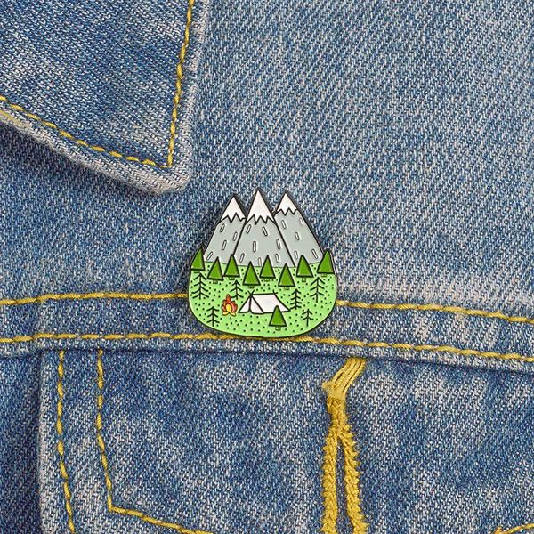 Бруши походы приключенческие походные эмалевые булавки Custom Travel Late Lapel Badge на открытом воздухе.